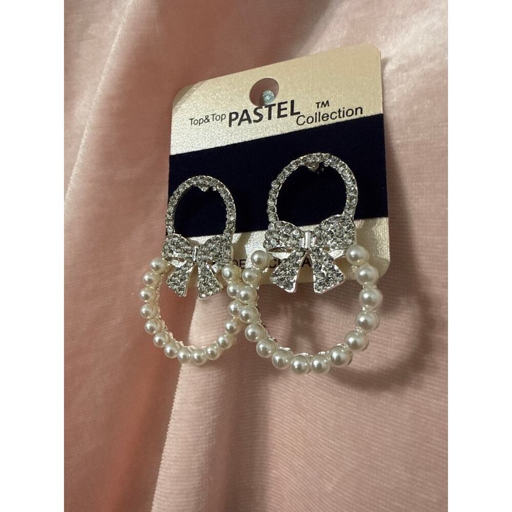 Top&Top PASTEL Collection Pearl and Rhinestone Earrings - Picture 3 of 6